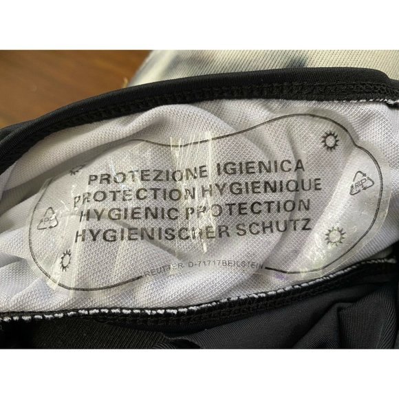 Vintage Swim Suit Womens One Piece Black Bathing Suit Tag says XL Fits L‎ Modest - Picture 11 of 12